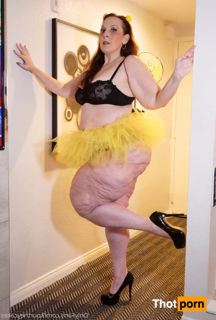 Kourtney Cakes 5891864