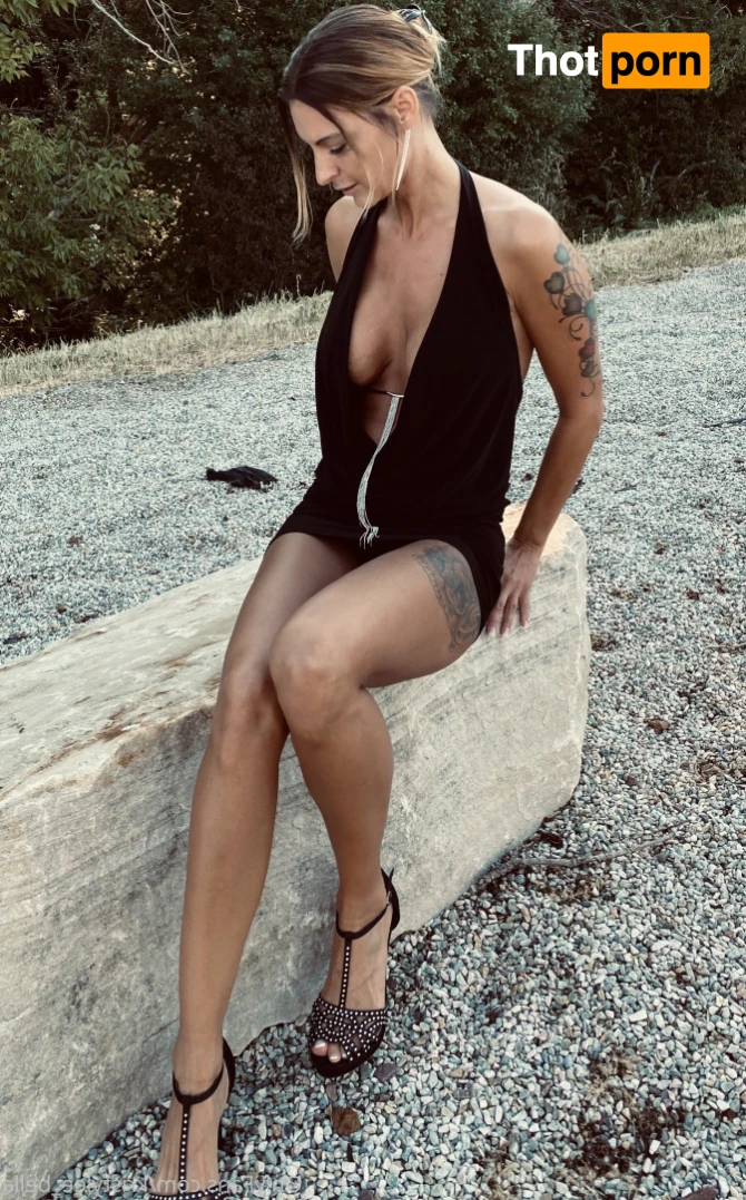 kristylee_bella 15585948