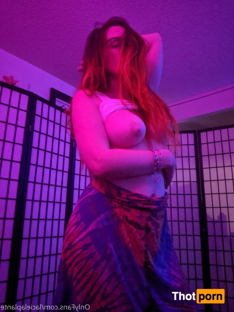 Lacie - Redhead in Bed 15561038