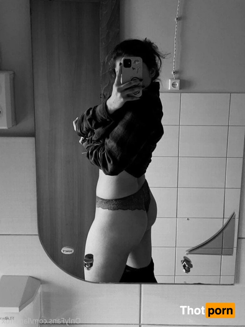 🦊 Lana Fox 🦊 3125710