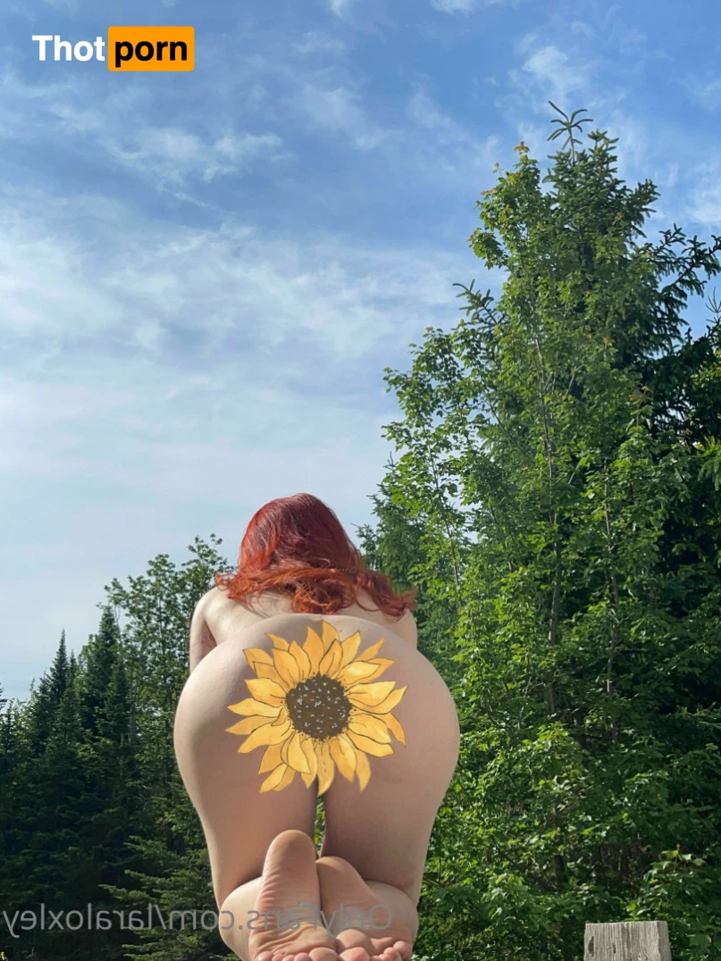 Lara Loxley FREE 6271864