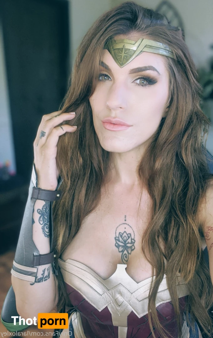 Lara Loxley FREE 6272034