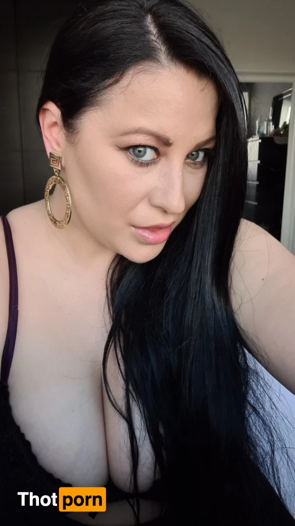 Lara Jade Deene 3123663