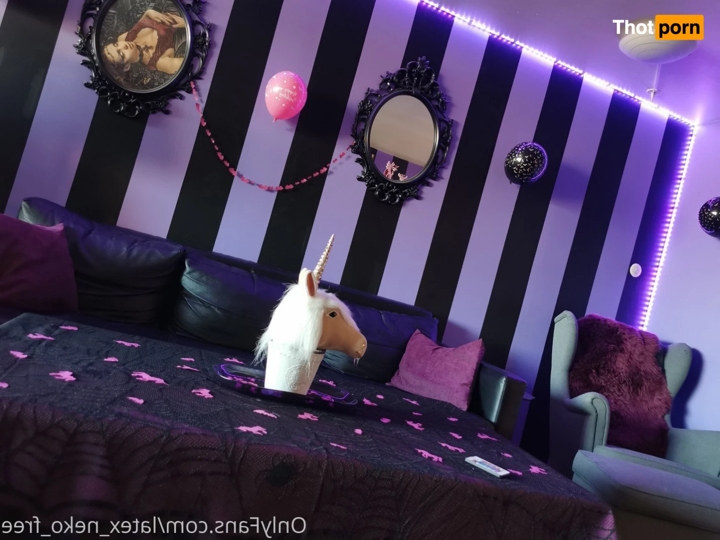 latex_neko_free 3187934