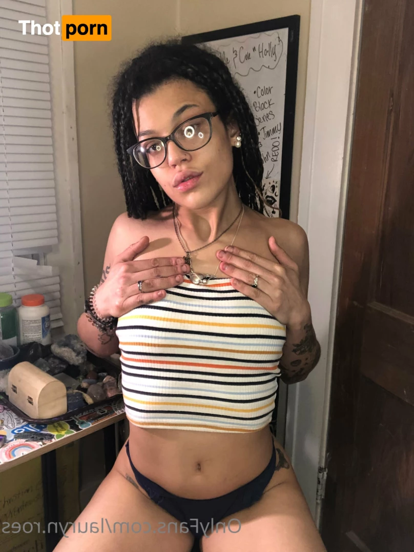 Lauryn Roes🌹 5824239