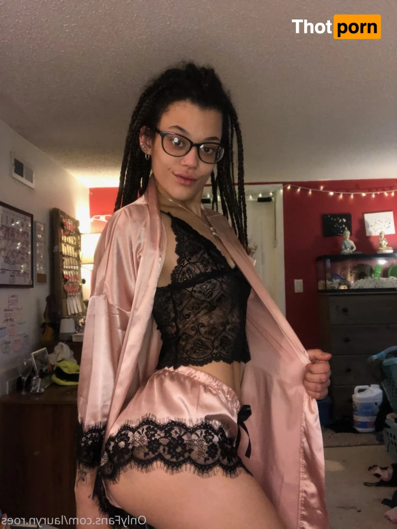 Lauryn Roes🌹 5824662