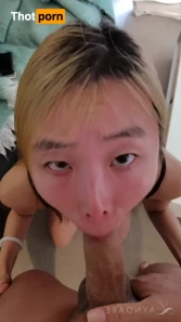 8925571