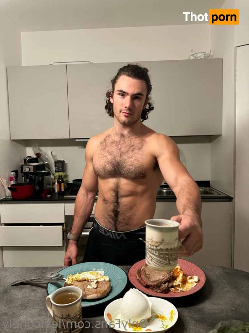 Levi Conely 15233881