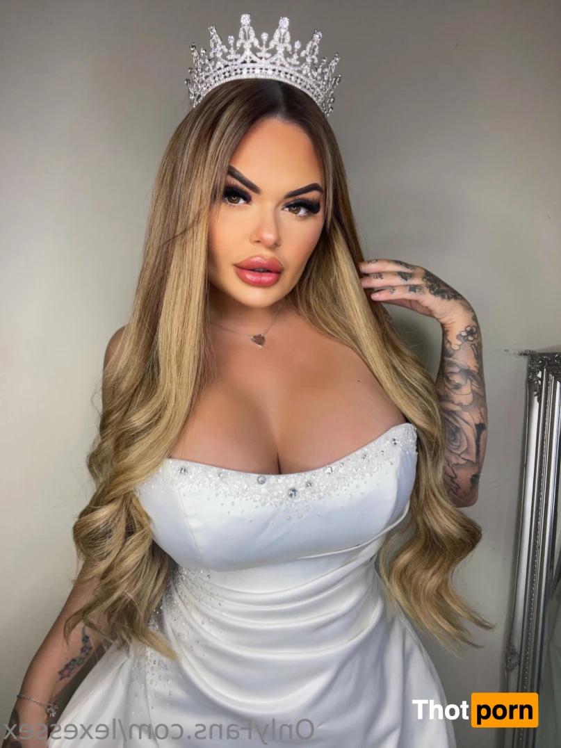 🖤LEXIE ESSEX🖤 15228040