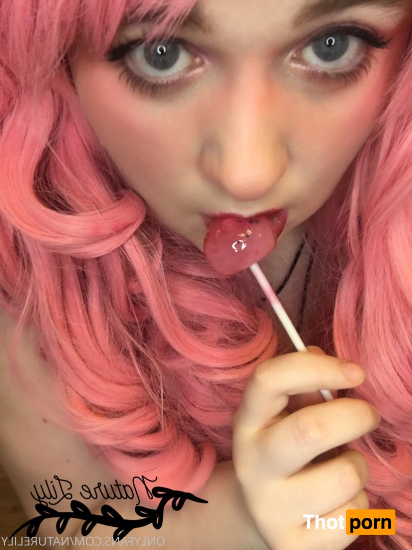 Lila Nephele☀️ 5817617