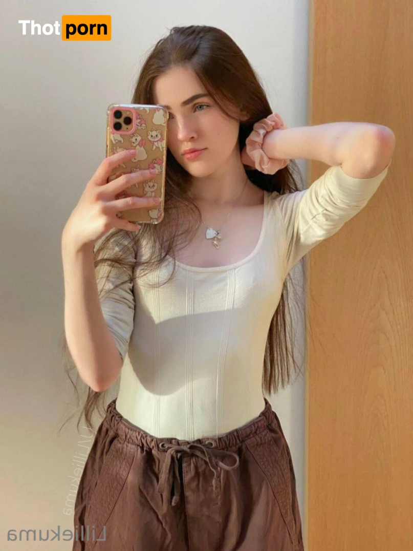 Lillie 🌸 15044642