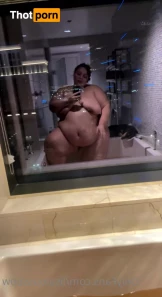 4908498