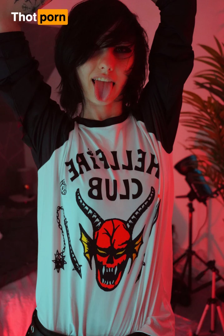 little_emo_kitten 6009212