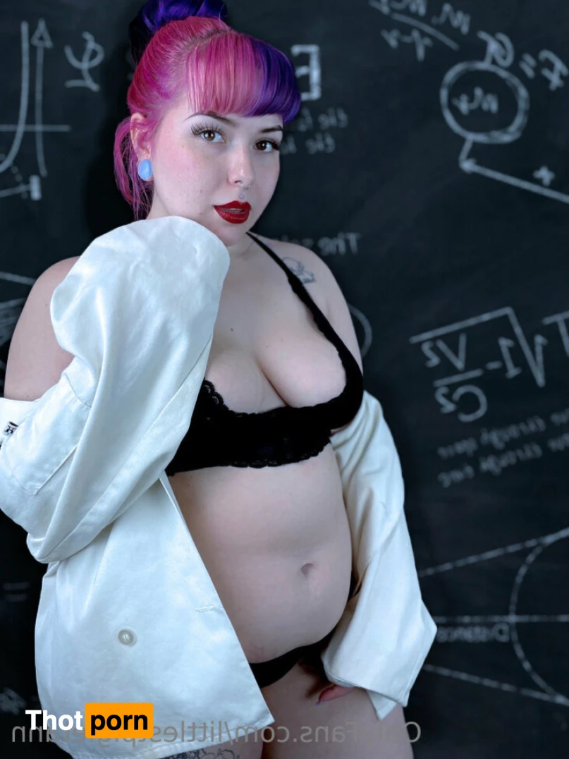 littlestpigletann 💜 14982317