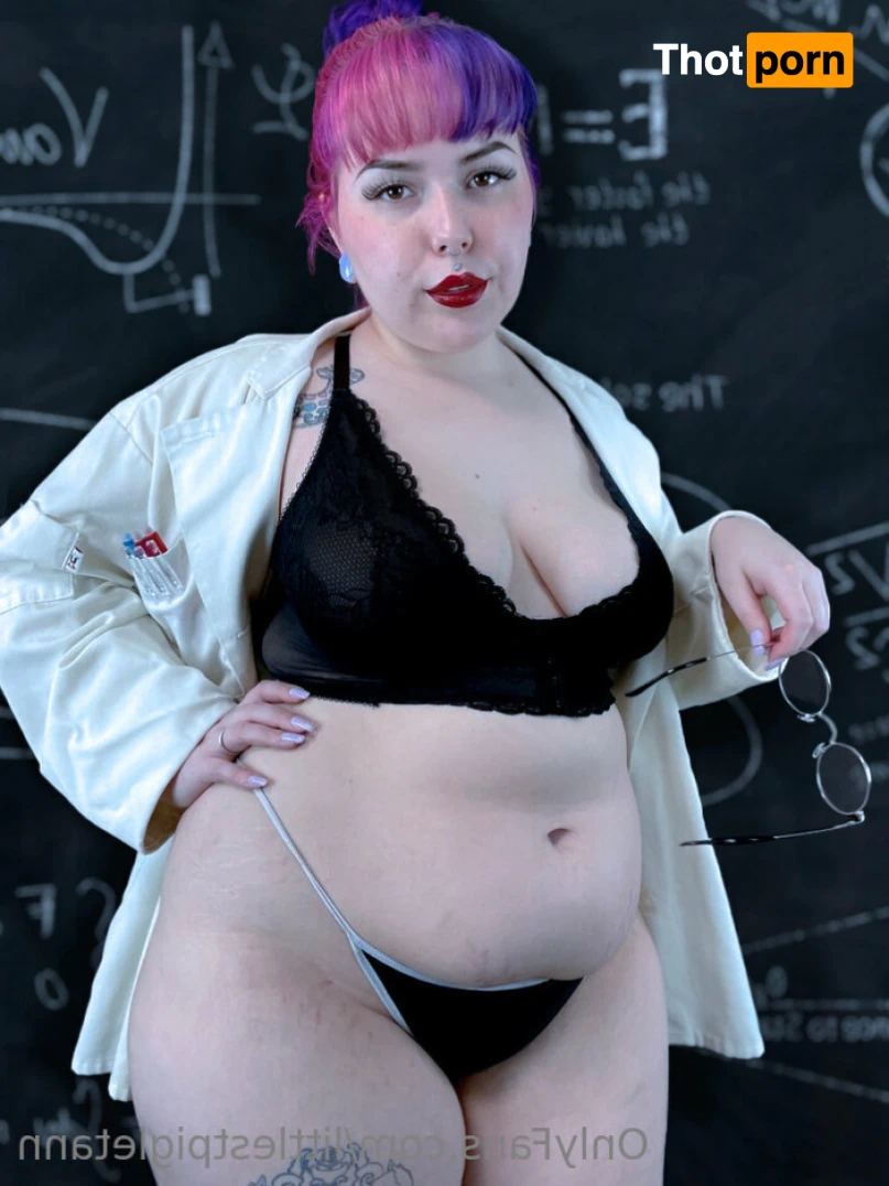 littlestpigletann 💜 14982325