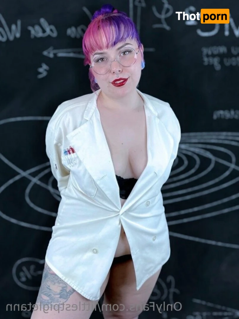 littlestpigletann 💜 14982820