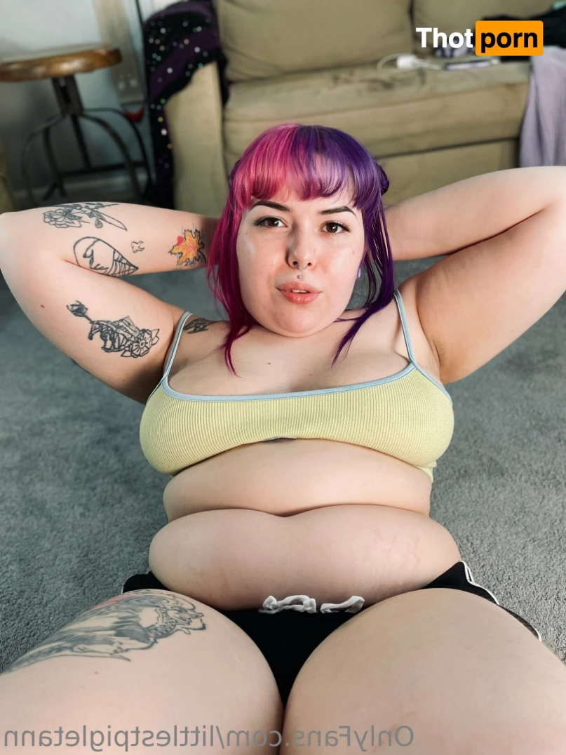 littlestpigletann 💜 14982934