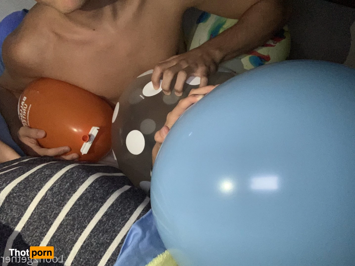 Looner Couple 3052145