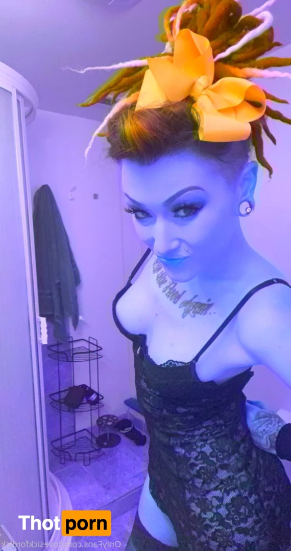 Roxie Lovesick 6231373