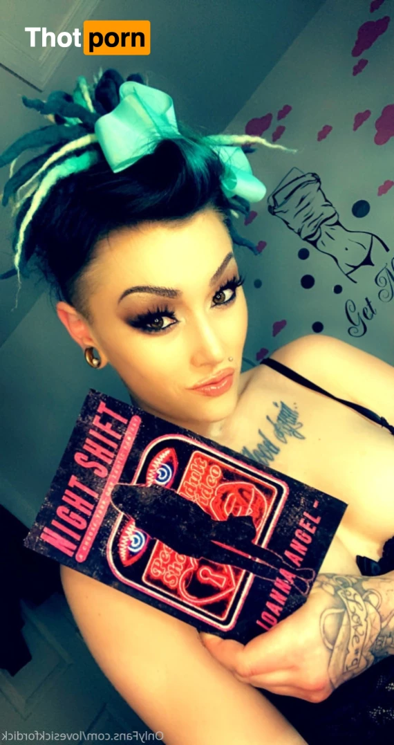 Roxie Lovesick 6231410