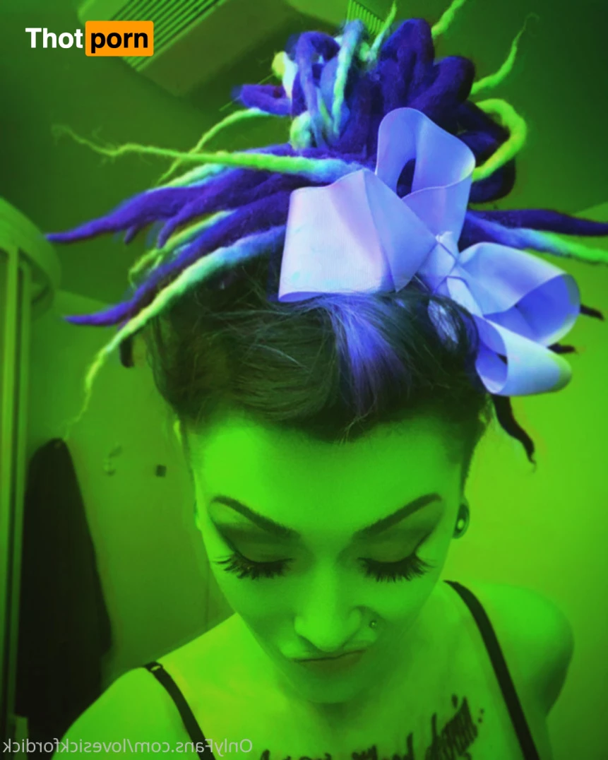 Roxie Lovesick 6231417