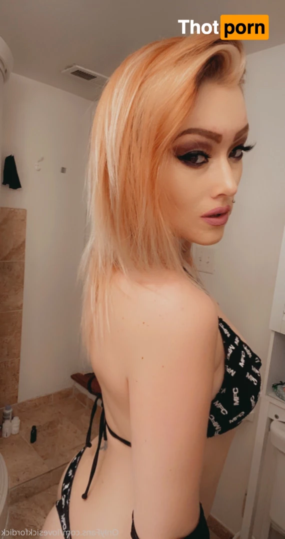 Roxie Lovesick 6231557