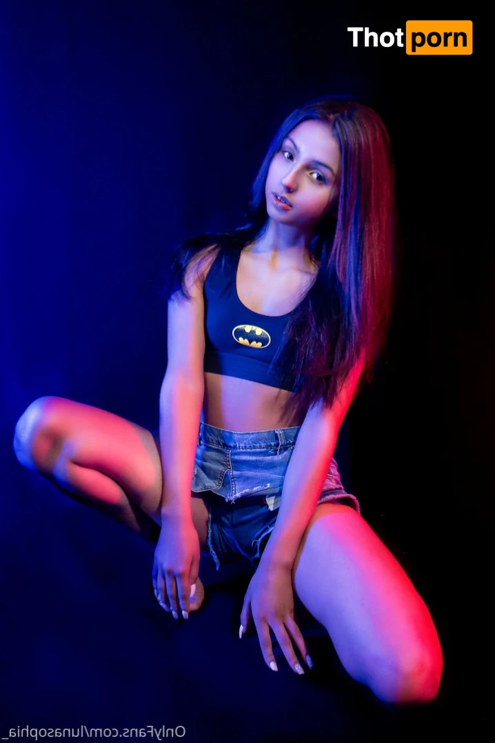 Luna Sophia 14796346