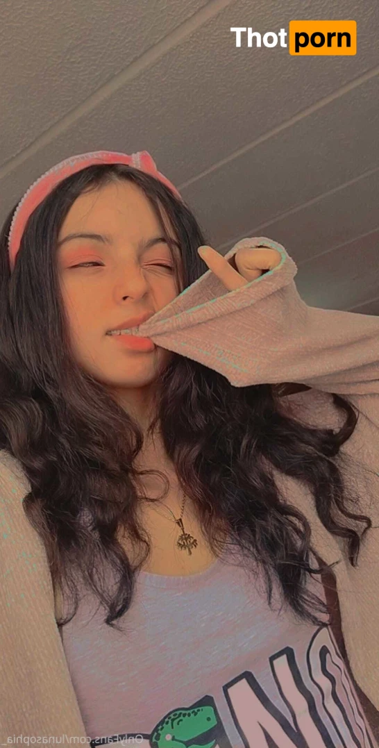 Luna Sophia 14796579