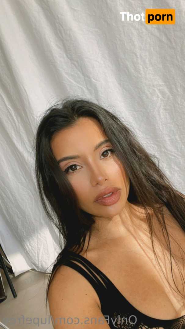 Lupe Fuentes 14793236