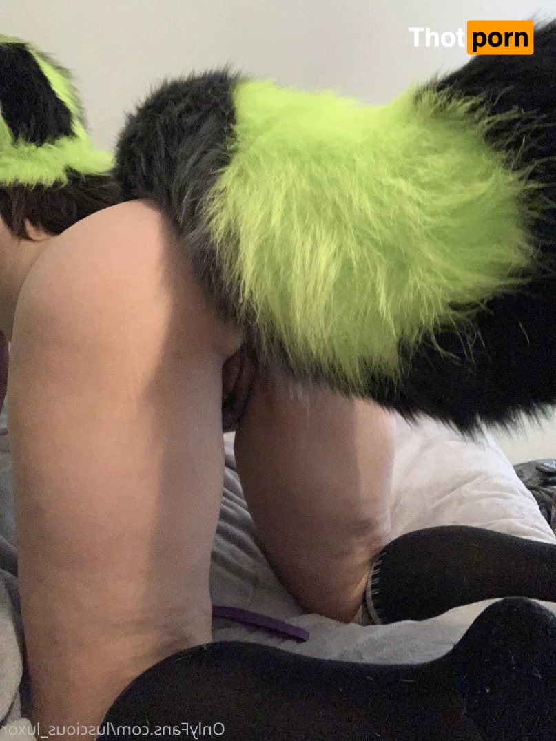 Lux 💚🖤🤍 3048864