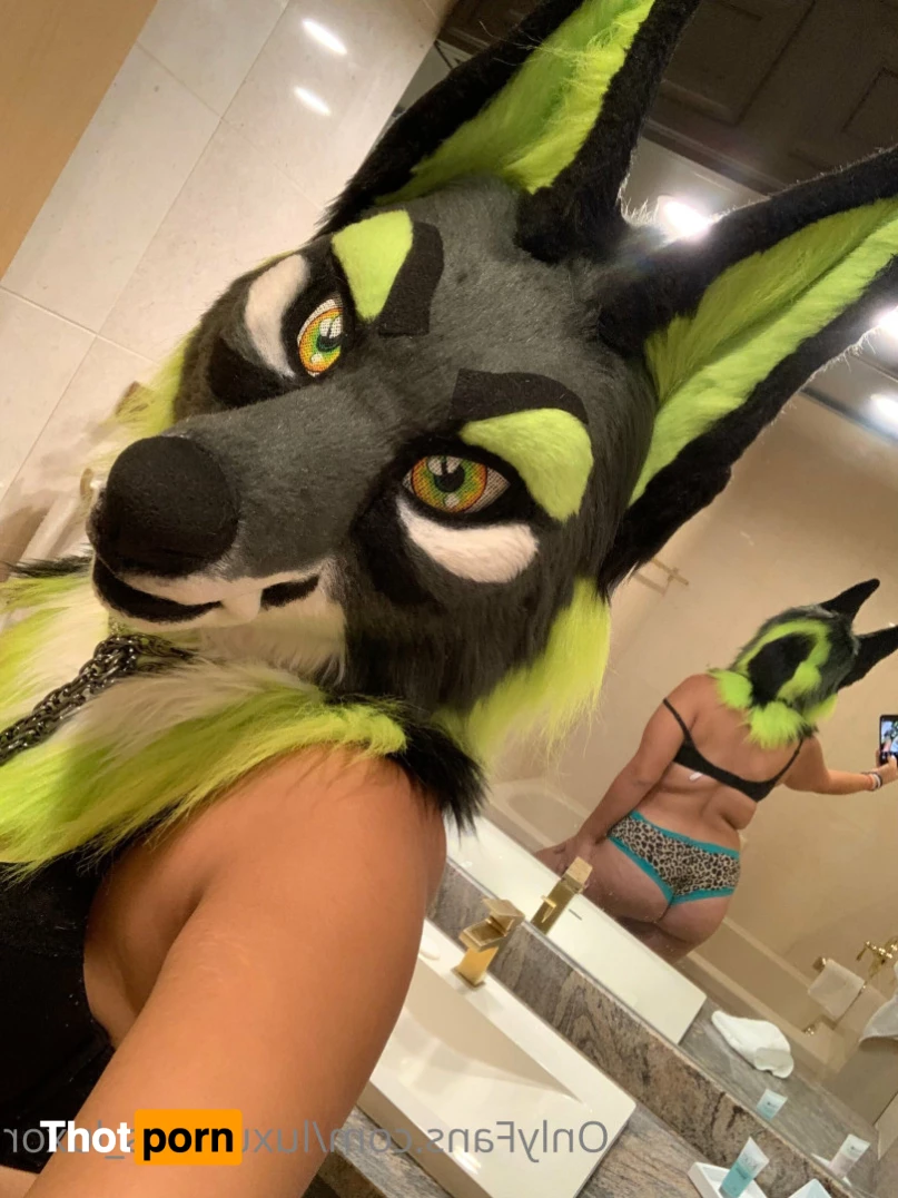 Lux 💚🖤🤍 6037769