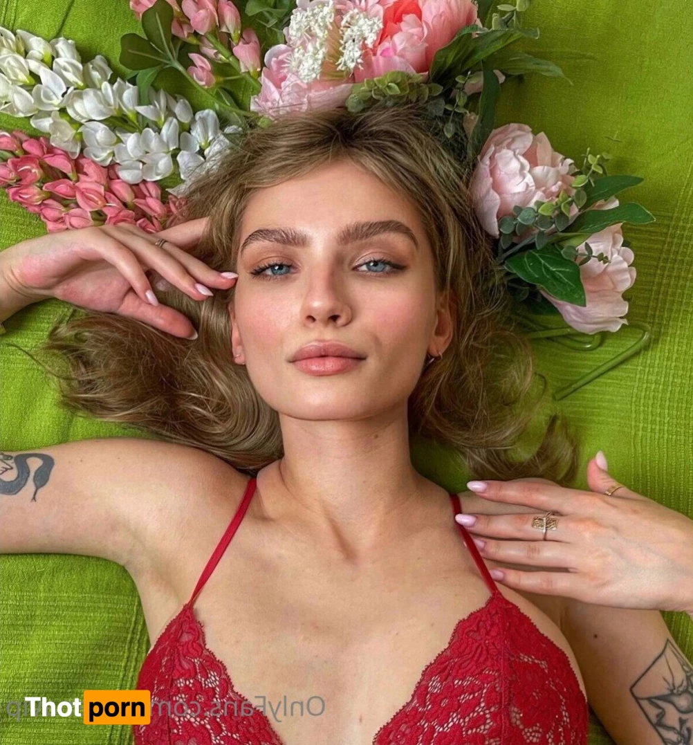 𝐌𝐚𝐥𝐞𝐧𝐚 𝐂𝐡𝐞𝐫𝐫𝐲🍒 3145890