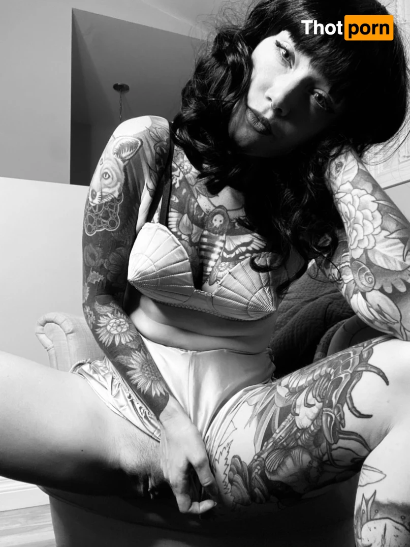 𝓈𝓂𝒶𝓁𝓁 𝓉𝒾𝓉𝓉𝓎 𝕘𝕠𝕥𝕙 𝕘𝕚𝕣𝕝𝕗𝕣𝕚𝕖𝕟𝕕 🦇 14649001