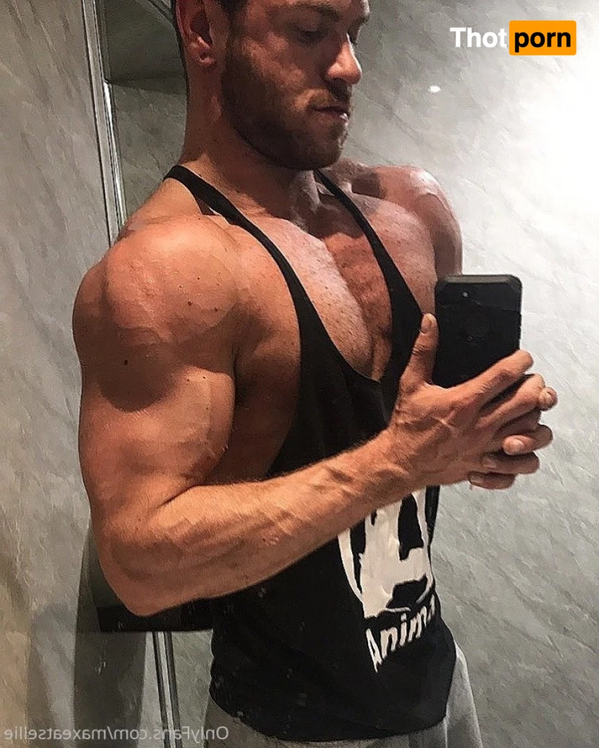 maxeatsellie 3037438