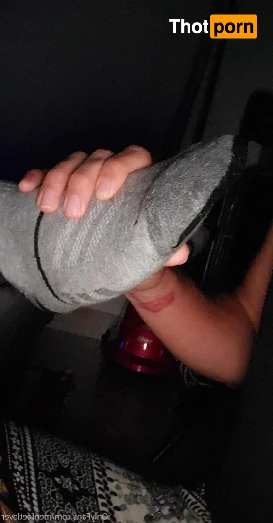 menfeetlover 3065378