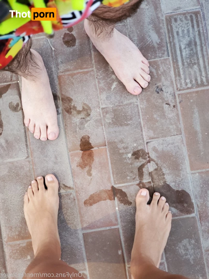 menfeetlover 3065497