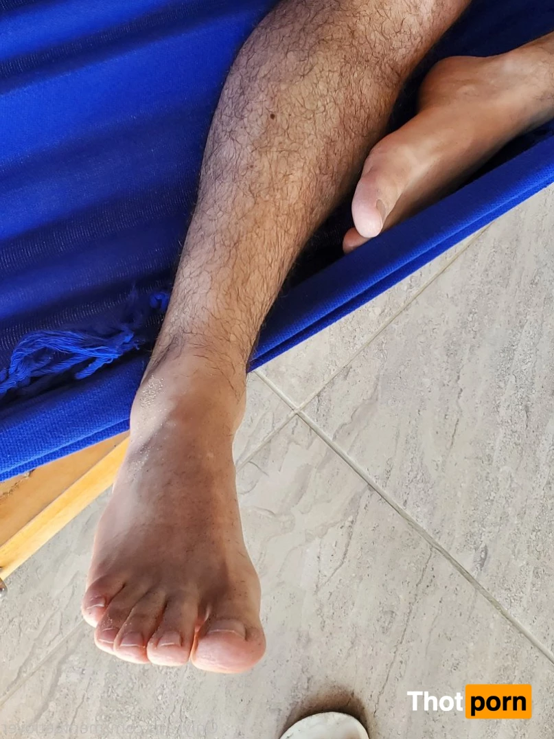 menfeetlover 3065704