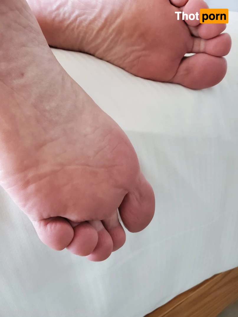 menfeetlover 3065818
