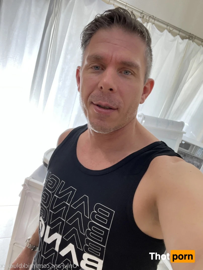 mickbluexxx 14480218