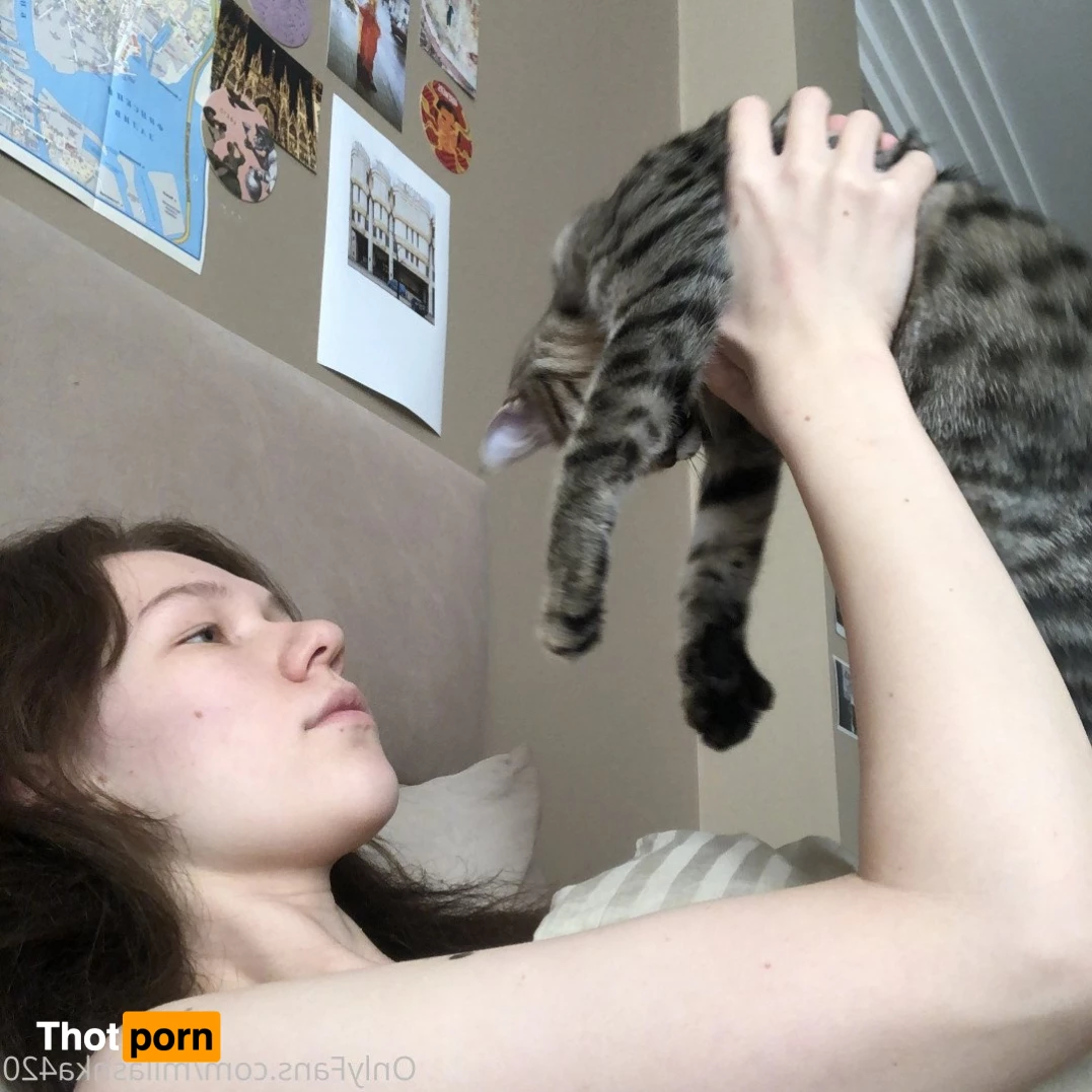 Mia 🧝🏻‍♀️ 2980453