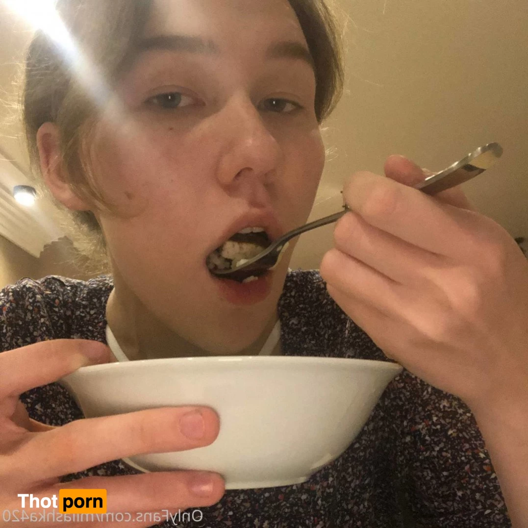 Mia 🧝🏻‍♀️ 2980599