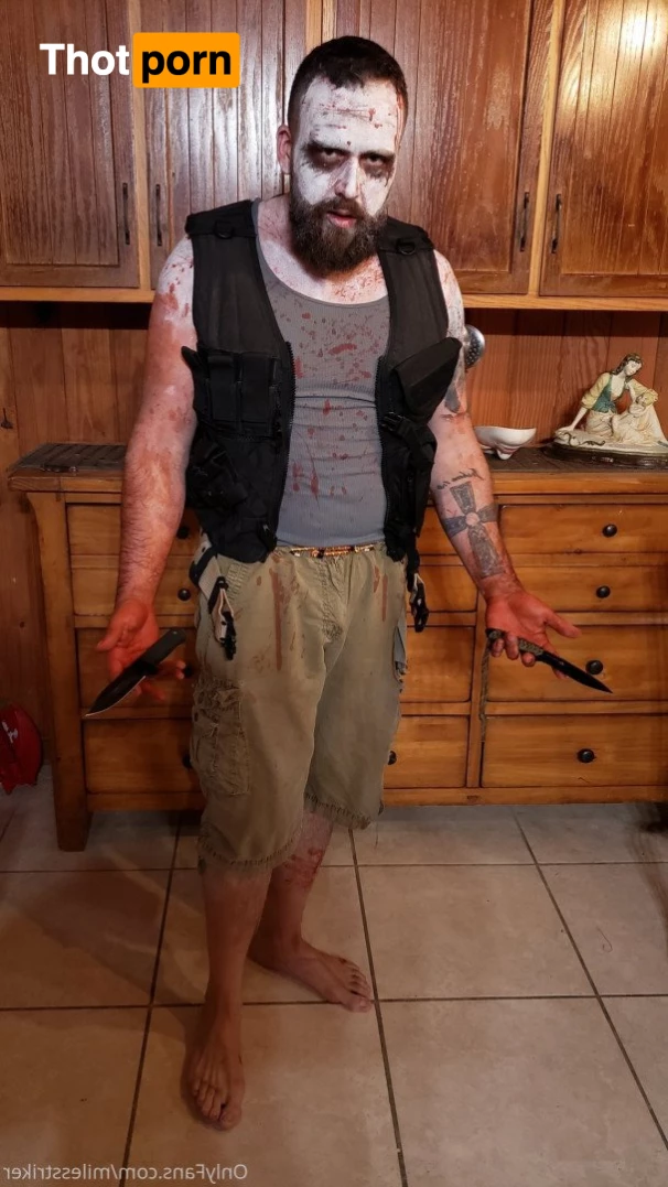 Miles Striker 2926078