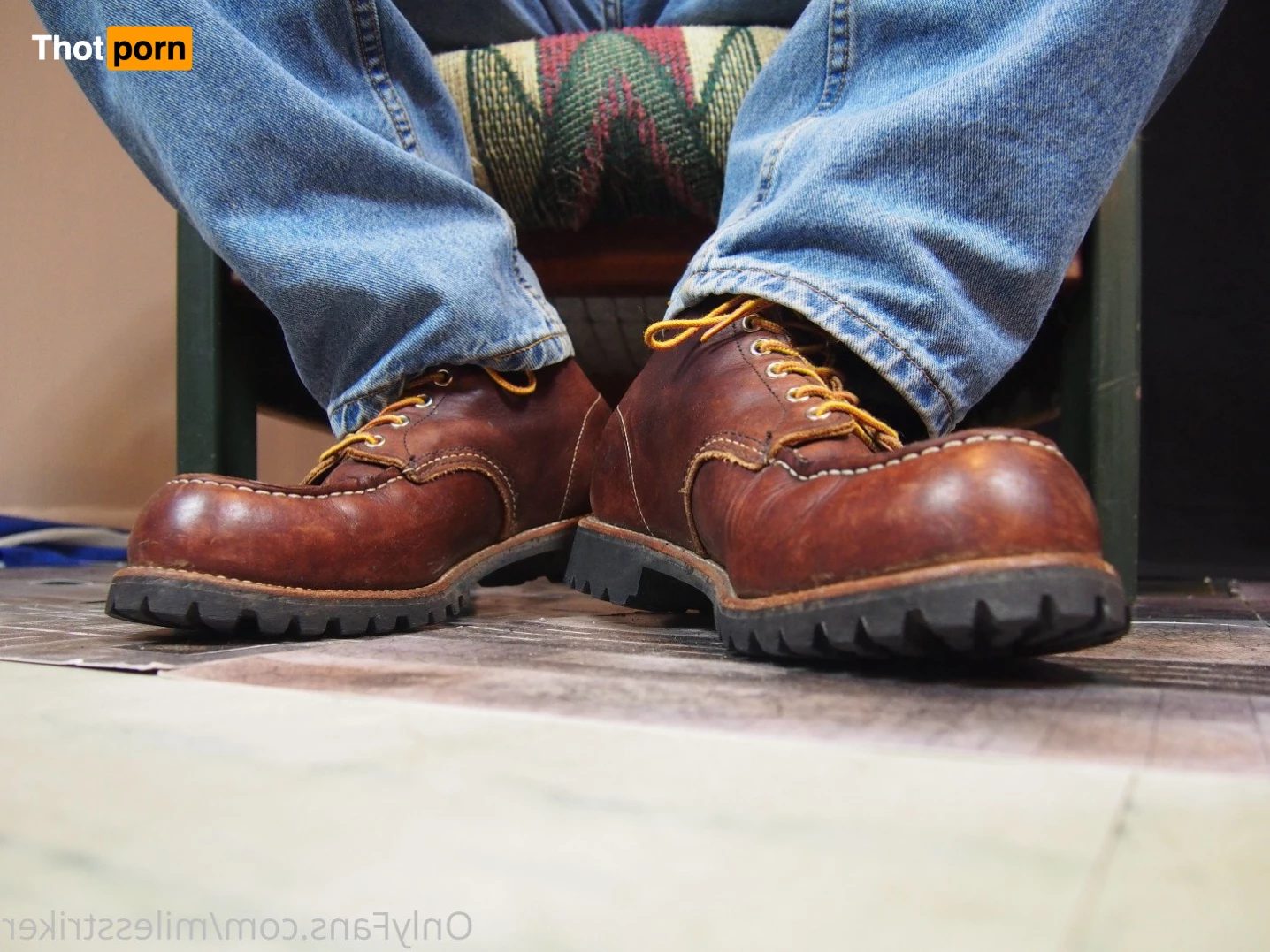 Miles Striker 2926261