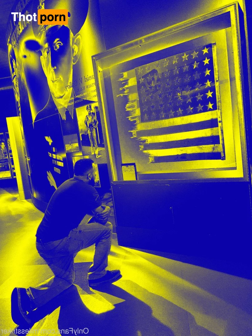 Miles Striker 2926322