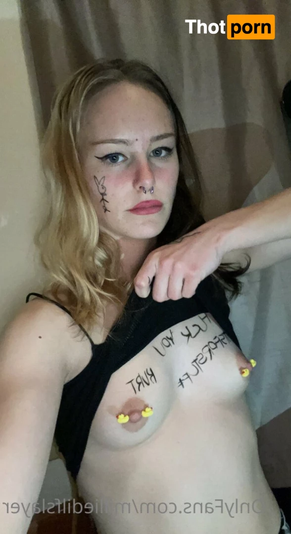 Molly Brandon 3297053