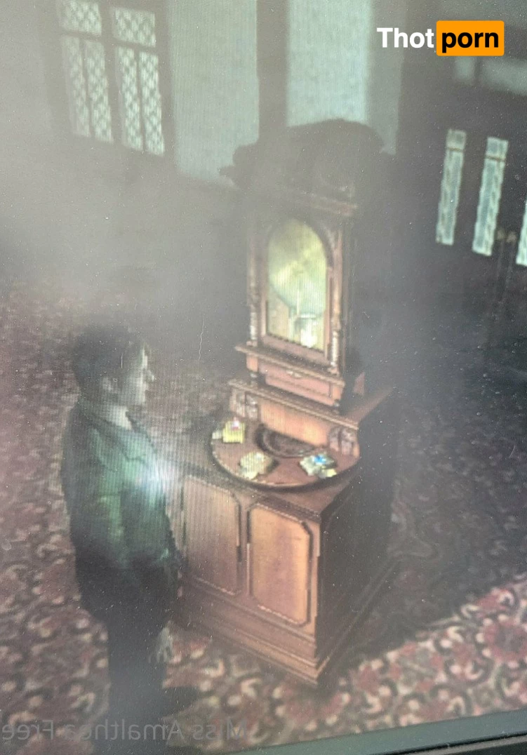 Miss Amalthea 2884449