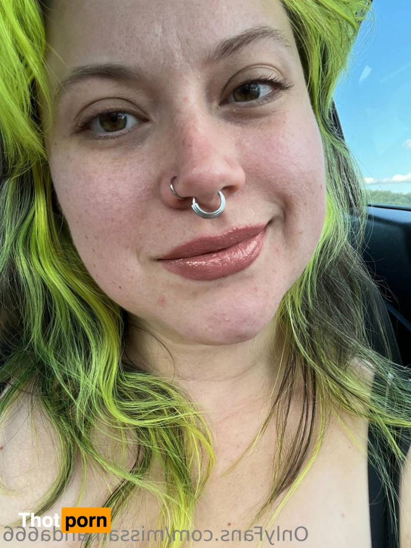 Miss Amanda 14335912