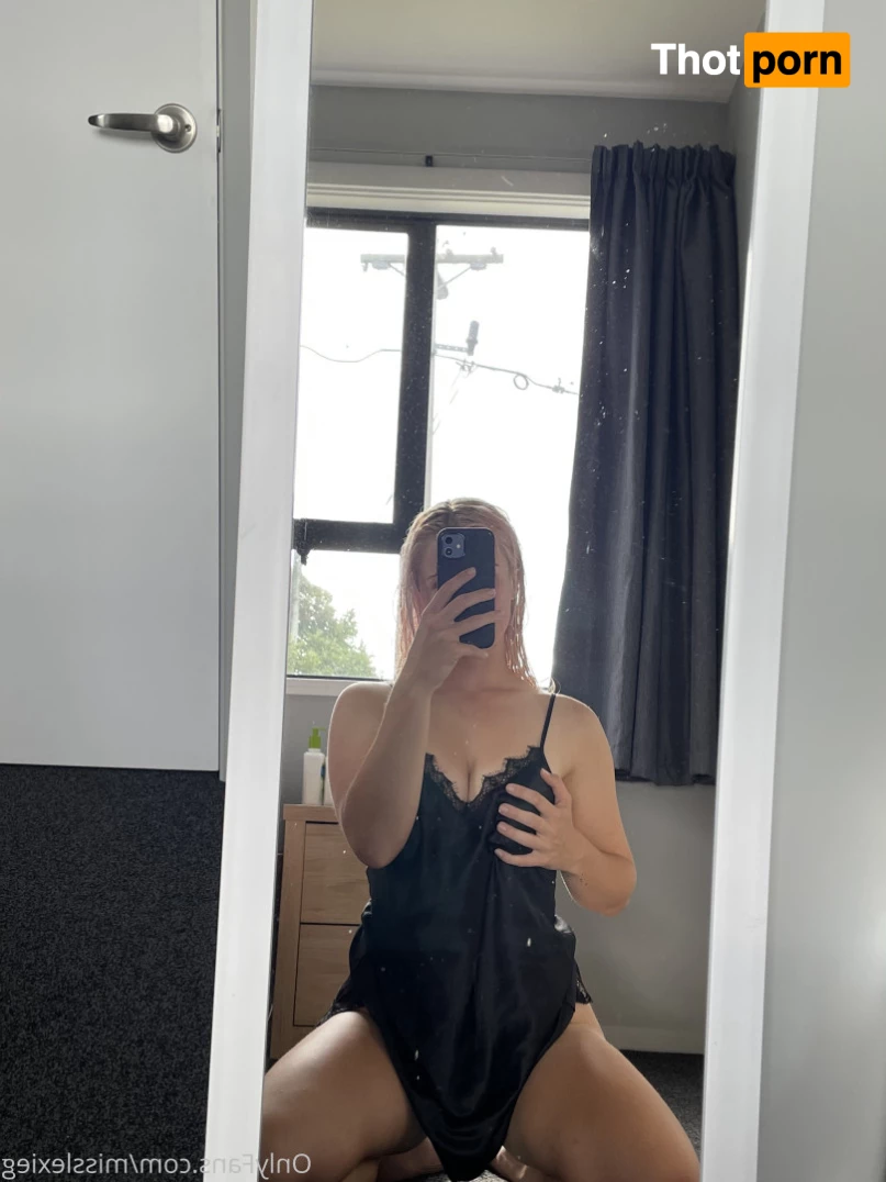 Miss Lexie Grace 6008349