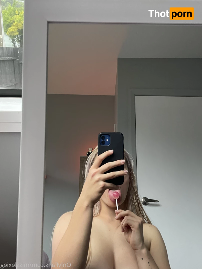 Miss Lexie Grace 6008667