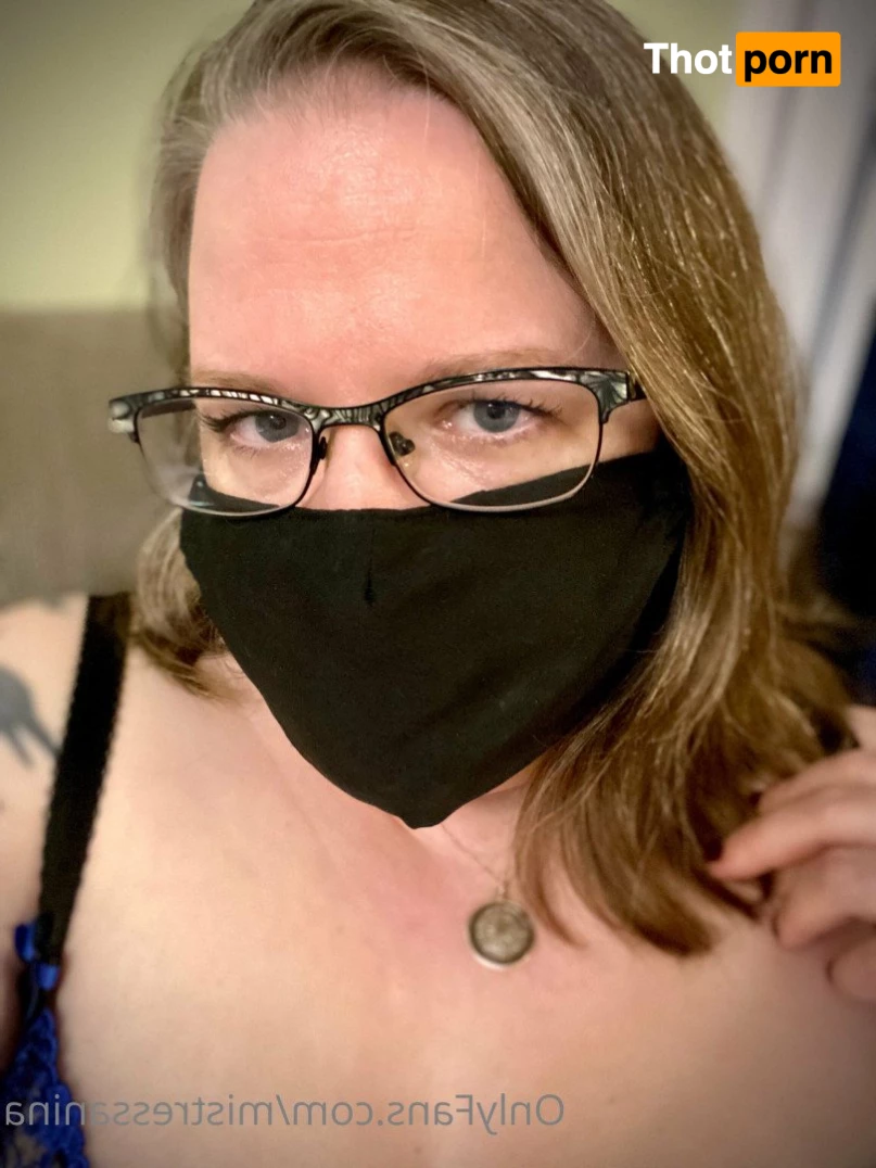 Mistress Anina 3047850